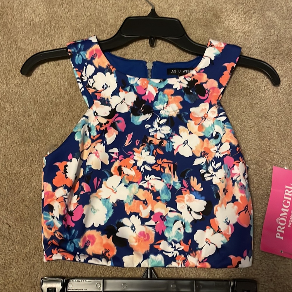 2 piece set - Picture 2 of 4